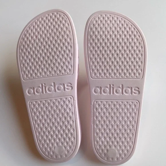 Adidas Adilette almost pink slides - Picture 5 of 7